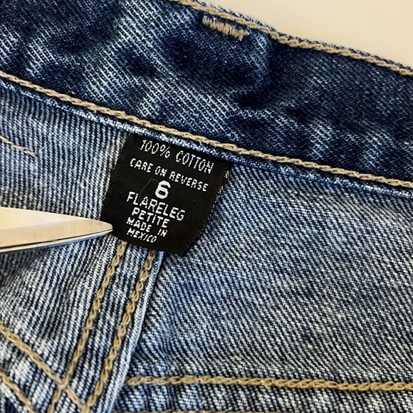 NY Jeans Vintage Flared Leg Jeans - Picture 9 of 14